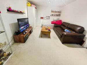 Lounge- click for photo gallery